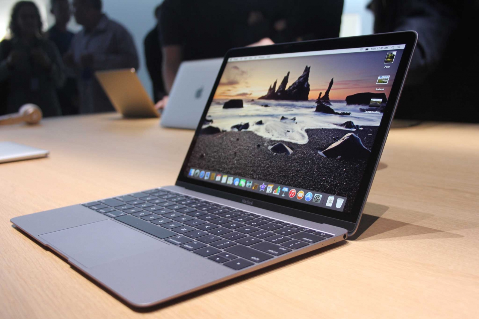 Địa chỉ sửa macbook quận 2 uy t&iacute;n